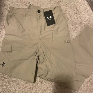 NWT Boys Under Armour Convertible Zip-Off Pants